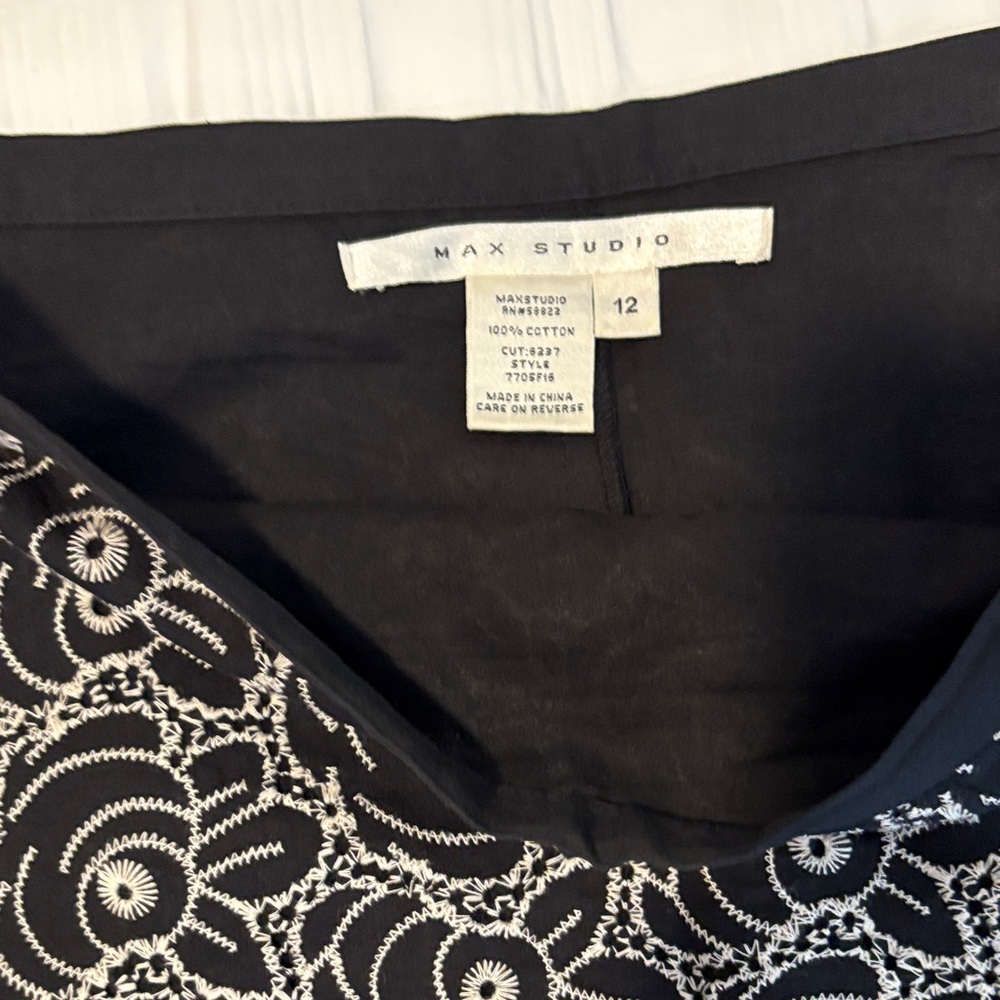 Max Studio Black Dress with tan Swirl Patterns